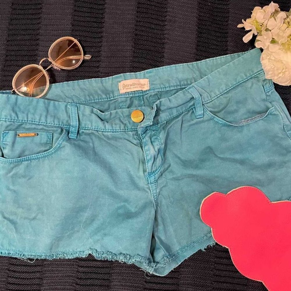 Hot shorts blue